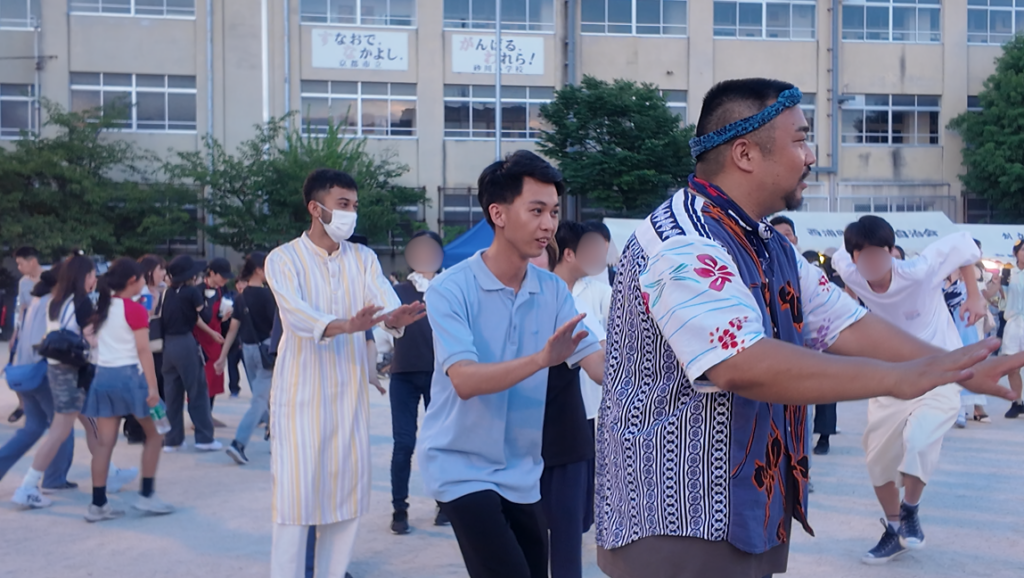 日本の文化、盆踊りを体験